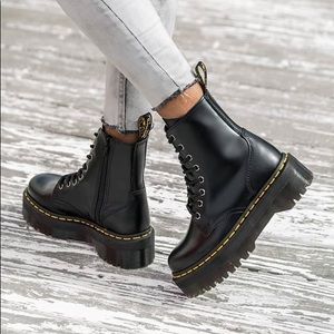 🌺Dr martens black boots
